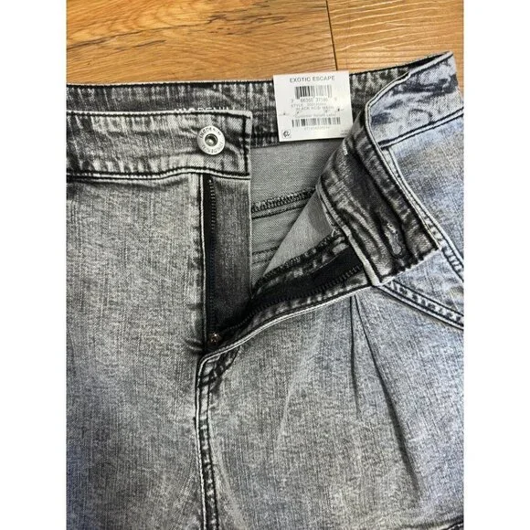 INC Exotic Escape Black Acid Wash Women's Denim Shorts Size 2/26